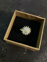 Load image into Gallery viewer, BIANCA | sunflower fidget ring